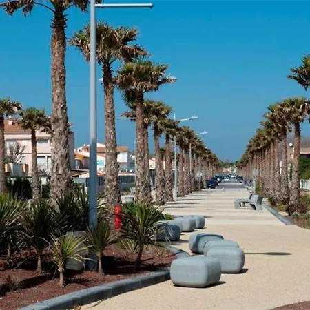 2 Pieces Avec Mezzanine Et Parking Prive, Animaux Admis - Fr-1-326-405 Marseillan (Herault)