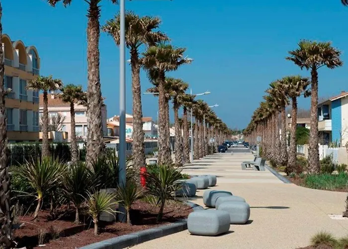 2 Pieces Avec Mezzanine Et Parking Prive, Animaux Admis - Fr-1-326-405 Marseillan (Herault)